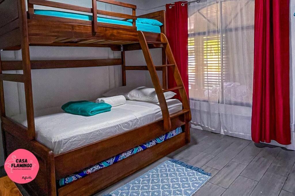 Casa Flamingo - Oasis - No 4x4 Needed * Uvita